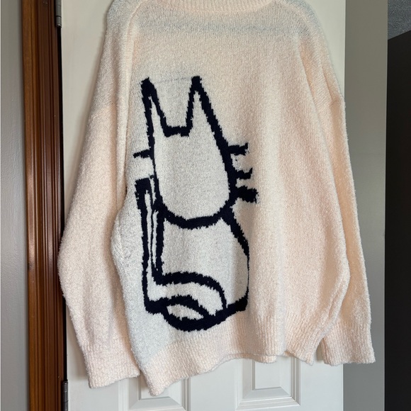 NWOT Cream Sweater with Cat Design - Picture 2 of 2